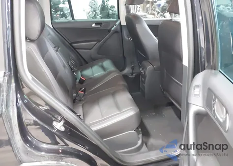 2017 Volkswagen Tiguan 2.0T Wolfsburg Edition z USA, uszkodzony, nr VIN WVGSV7AX1HK017769